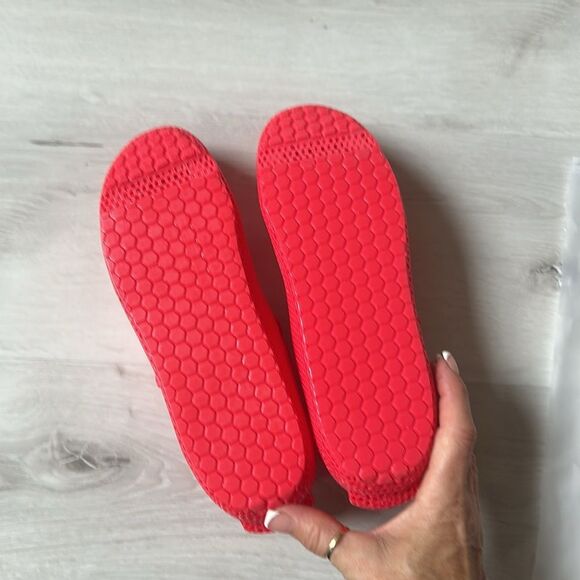 Tidal 3D Elite a cleat guard Size 9.5 INCHES in ember Red New with tags - Picture 14 of 16